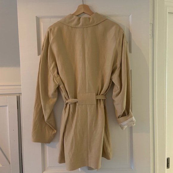 Aritzia Wilfred Novella linen jacket in olive beige colour, size medium. - Picture 7 of 7